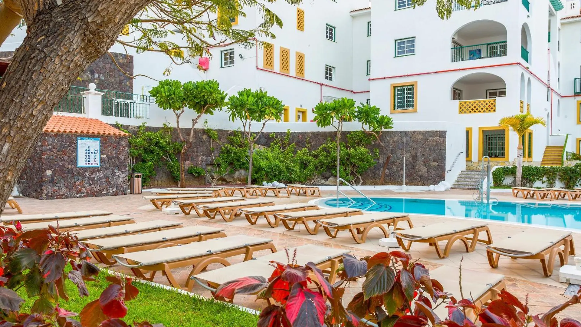 Aparthotel Sunset Harbour Club Costa Adeje  3*, Costa Adeje (Tenerife)